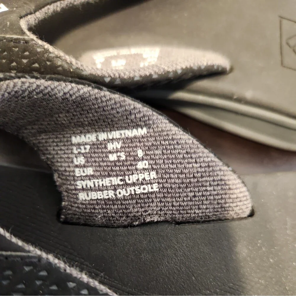 Reef Men's Sz 8 Rover Flip Flops  Black